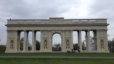 This neoclassical colonnade built in the 19th century, is situated 2.5 km from Valtice, near the Czech-Austrian border.
Serves as a lookout platform - great views of surrounding area, which forms the Valtice-Lednice Cultural Landscape, inscribed on the list of UNESCO World Heritage Sites in 1996.
#UNESCO #architecture
