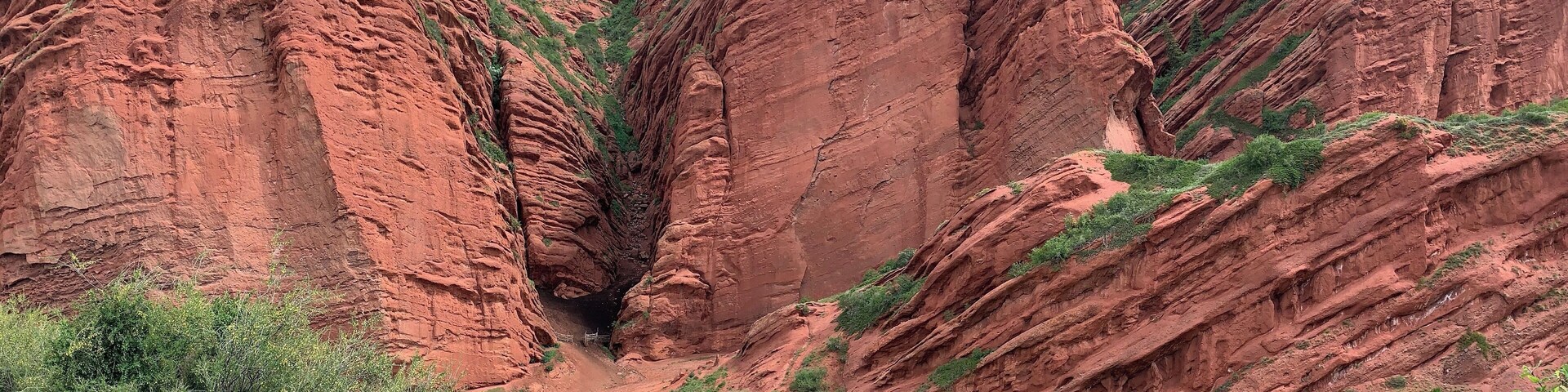 Spectacular rock formations near Seven Bulls rock.
Join us for our next Kyrgyztan tour at discoverthetopfloor.com