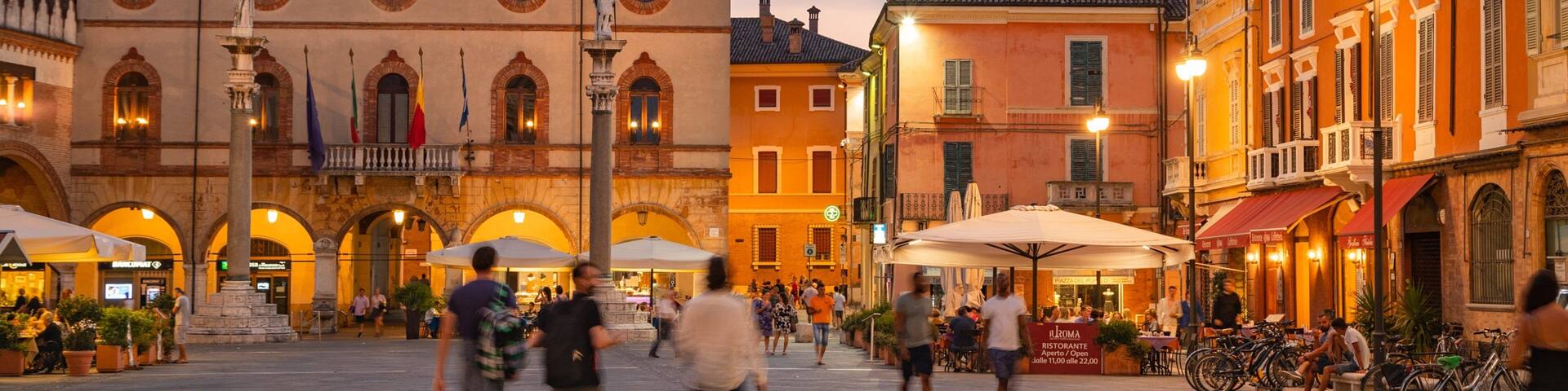 Piazza del Popolo which includes a sunset, a square or plaza and street scenes