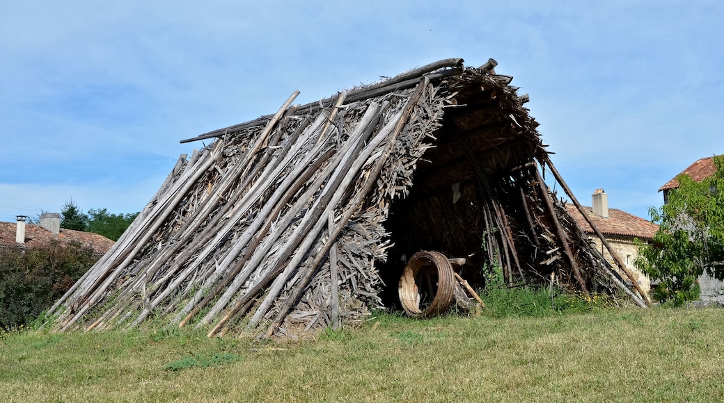 Traditionnal cabin where chestnut circles were made for 19th century barrels in Forêt d'Horte, near Combiers, Charente, France.
