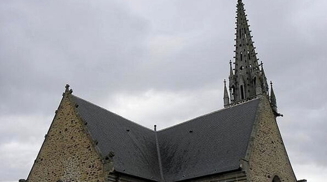 Église Saint-Pierre de Parcé (35). Extérieur. Checet.