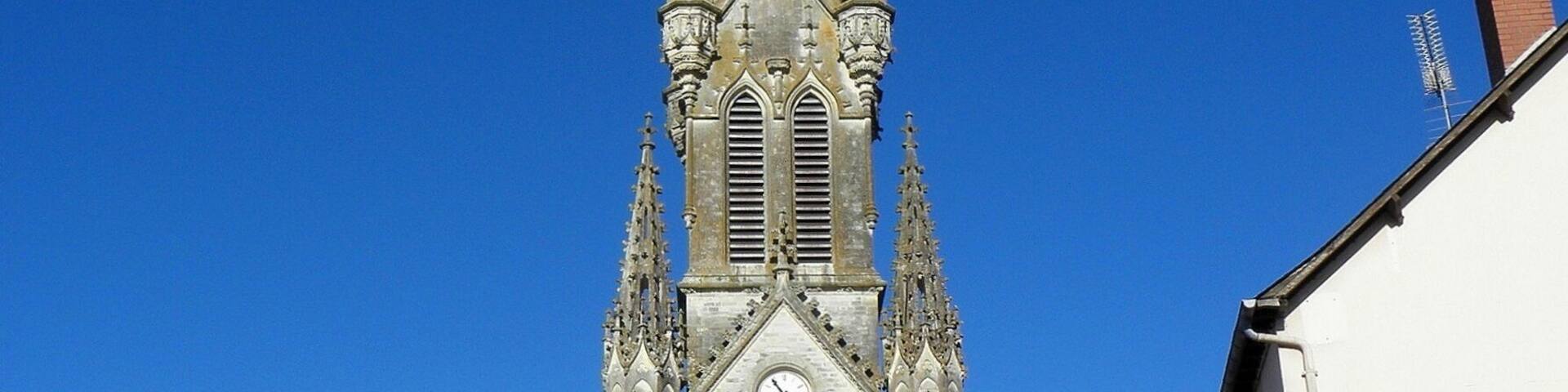 Façade occidentale de l'église Saint-Martin de Balazé (35).