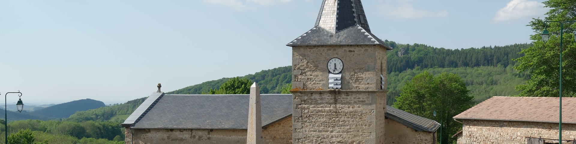 Église Saint-Vincent de Lavoine, dans l'Allier.