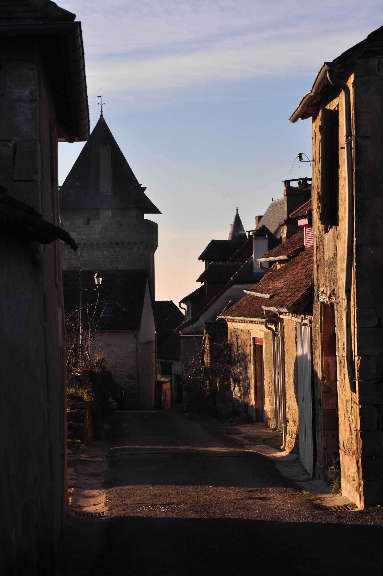 This sleepy little village sits alongside a chateau that is still held in private hands. It was burned down by the Nazis in 1944 in retaliation for the owners' support for the Resistance. Several members of the family subsequently died in concentration camps. The chateau has since been restored with help from the French government.