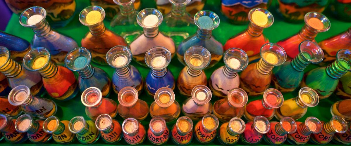 Zoco Jara mostrando arte