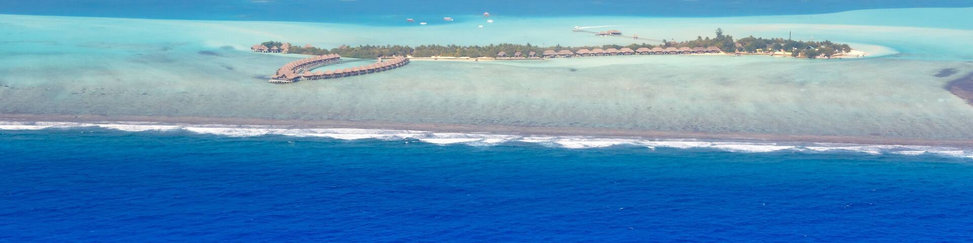 Malediven Insel Urlaub Paradies Meer Panorama Emboodhu Finolhu island Resort Luftbild