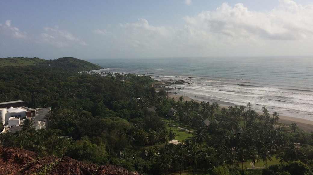The huge 'V' made my the land and sea naturally and the beach got the name from it 'vagator' .
clicked from the chapora fort.
