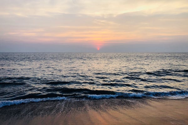 One of the fiercely sucking-in beaches. This one is said to be a dwelling of jelly fishes and therefore is refrained for public use. However, fishermen do take their boats here