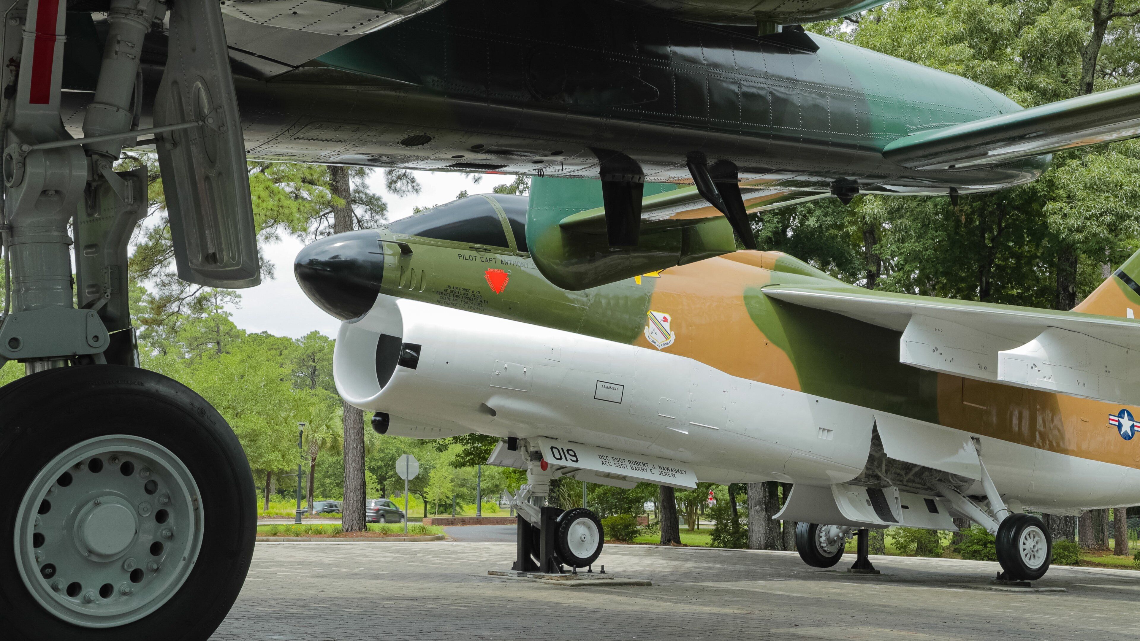 Warbird Park showing aircraft and military items