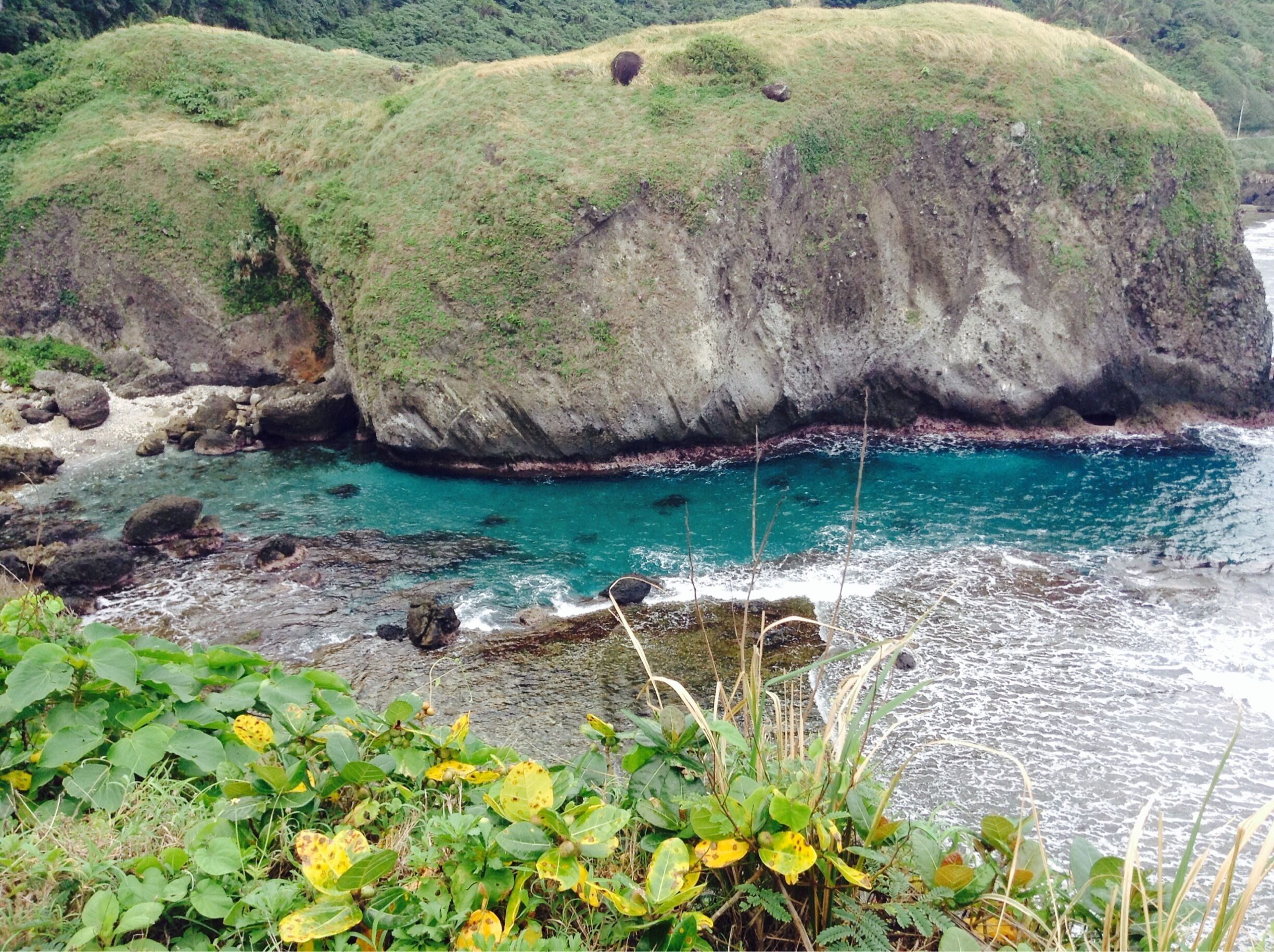 Homoron Blue Lagoon in Batanes, #Philippines