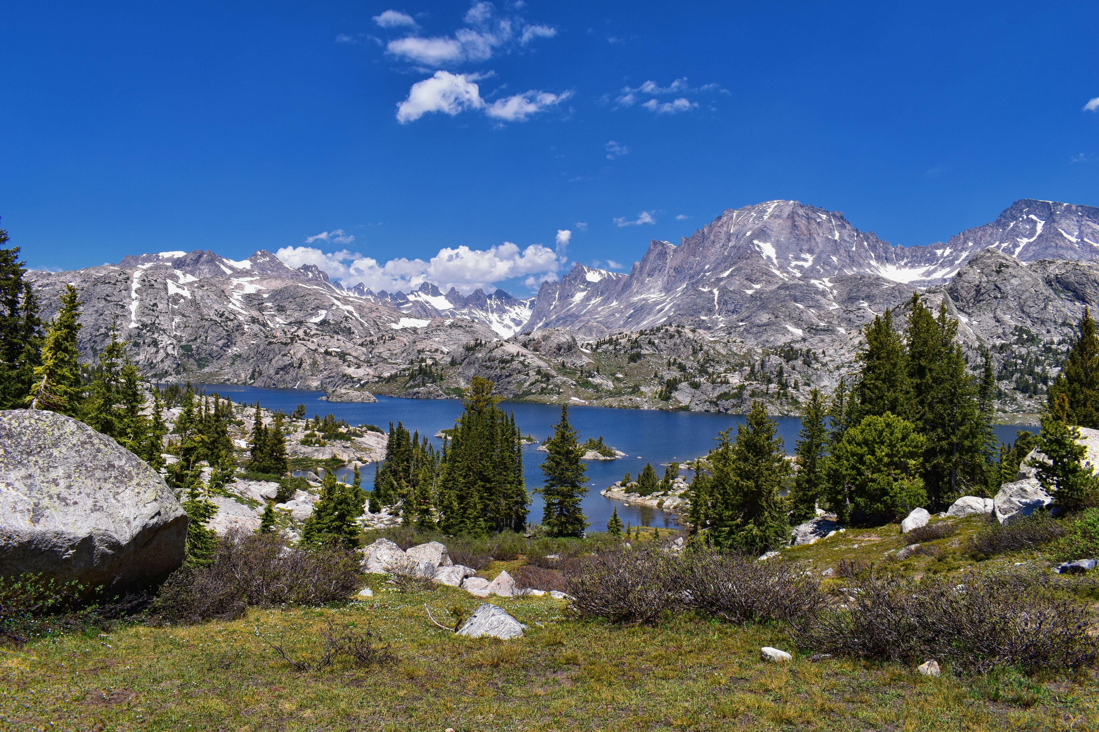 Wind River Range, Rocky Mountains, Wyoming, views from backpacking hiking trail to Titcomb Basin from Elkhart Park Trailhead going past Hobbs, Seneca, Island, Upper and Lower Jean Lakes as well as Pho