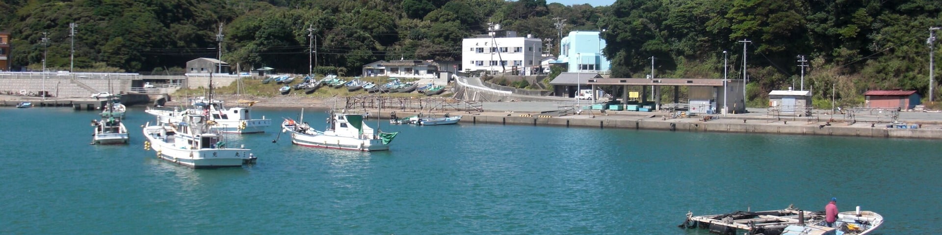 This is a scene of Kuzaki fish port in Toba, Mie, Japan.