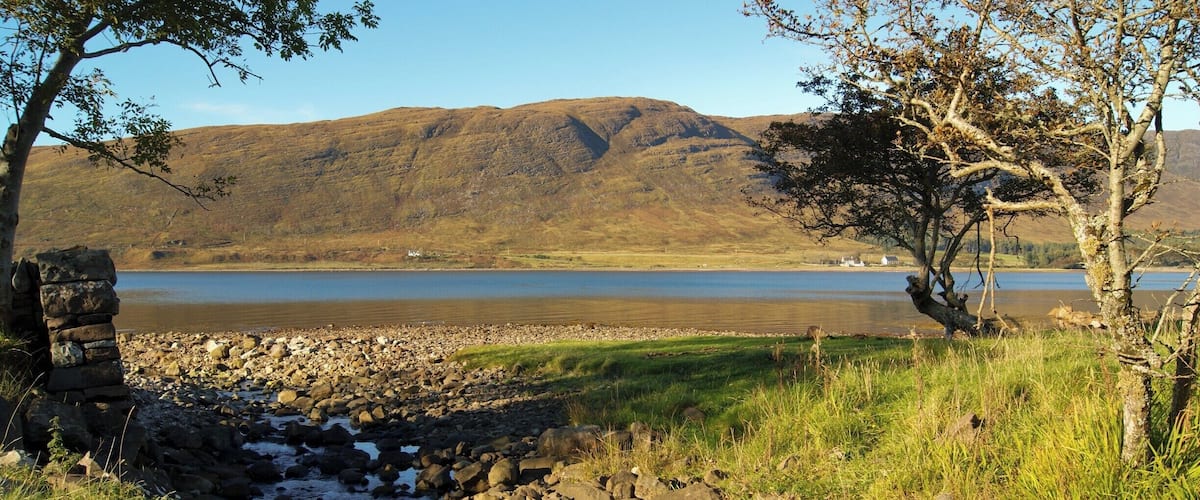 Petite ville d'Applecross, par laquelle on accède grâce à une route très sinueuse, mais offrant des points de vue magnifiques.