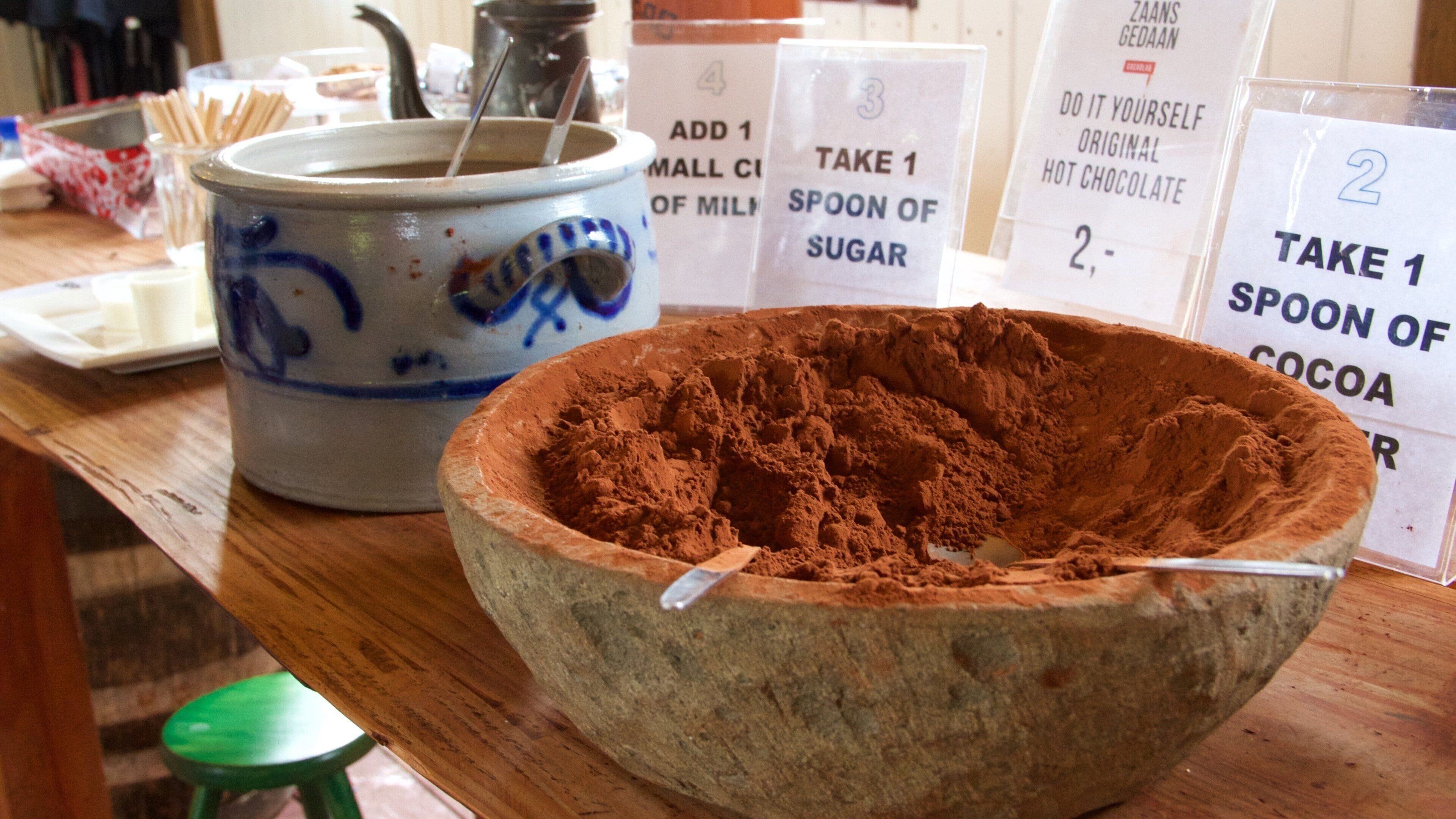 Zaanse Schans which includes food
