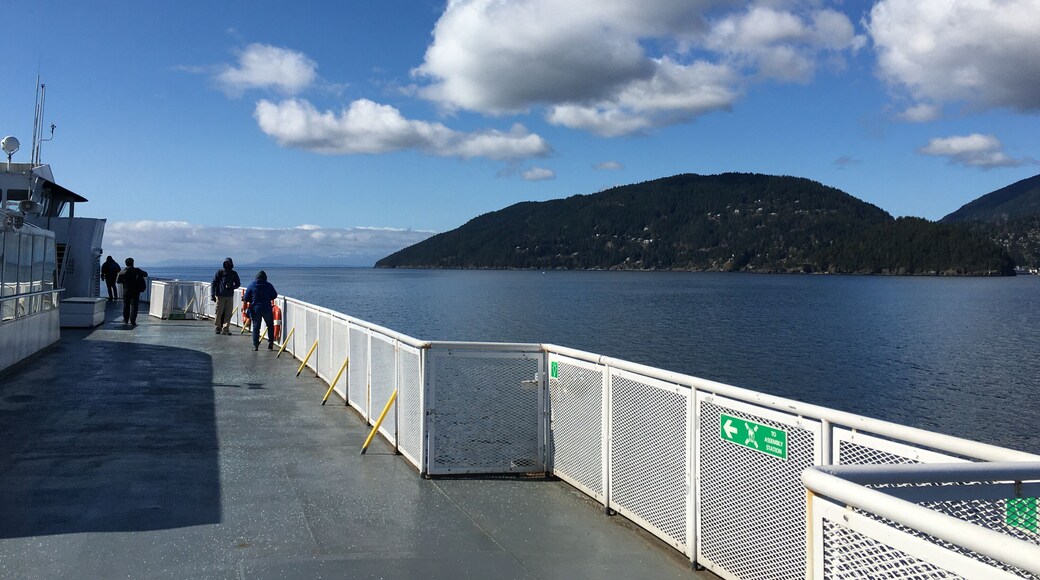 啟航灣渡輪碼頭