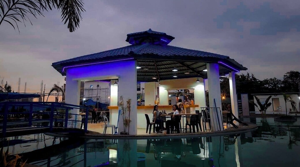 L A U N I O N
Beer night 🤗
#life #wheretofindme #Philippines