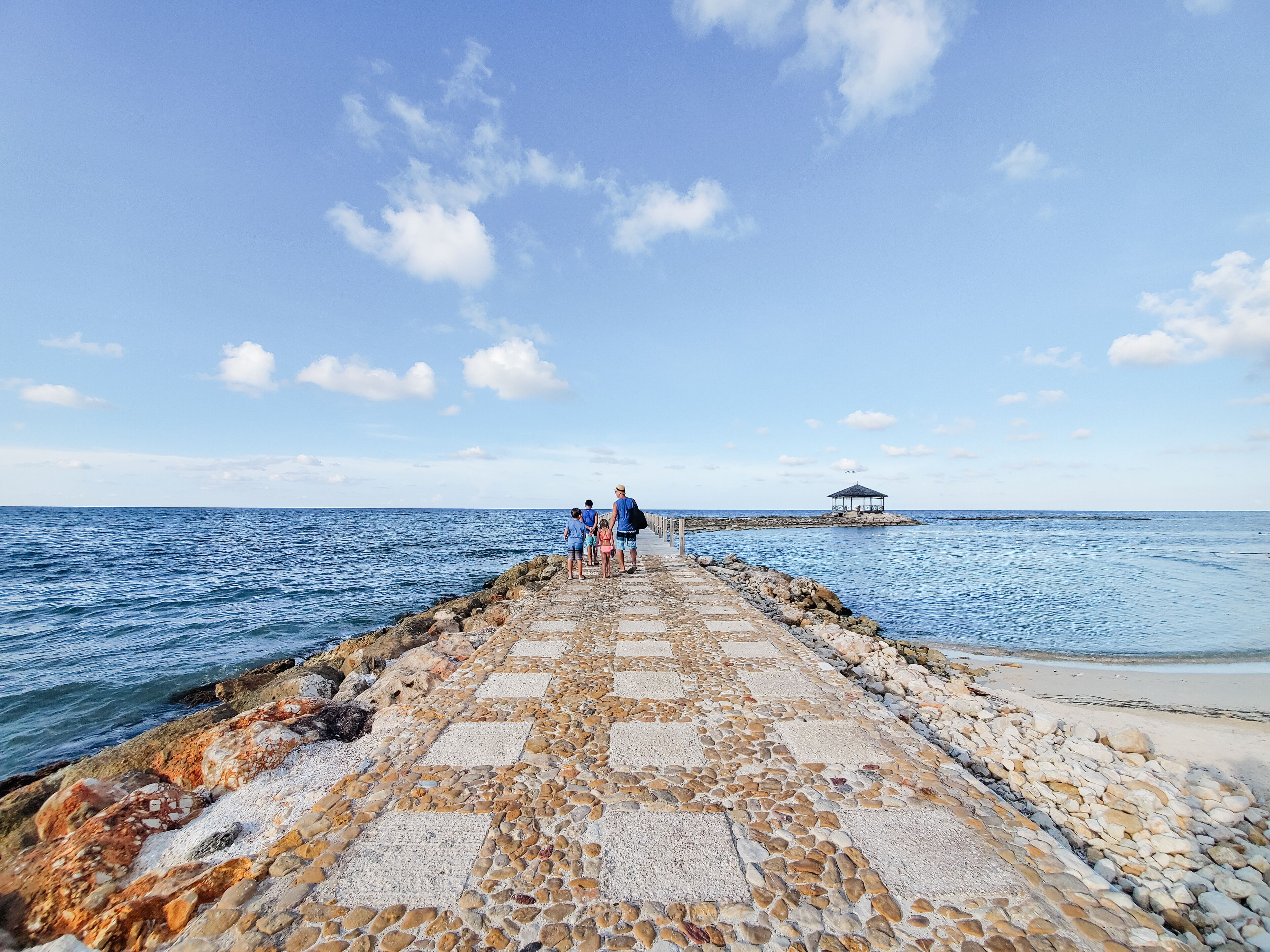 Jewel Grande Montego Bay Resort & Spa | Luxury All-Inclusive Villa Resort | Family Travel | Caribbean Sea | Large Family Travel | Multigenerational Travel #kidsfun