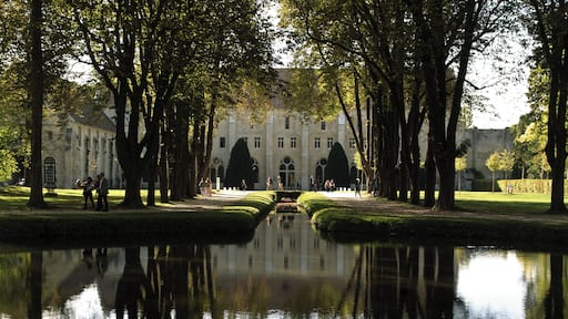 This building is indexed in the Base Mérimée, a database of architectural heritage maintained by the French Ministry of Culture, under the reference PA00079987 .