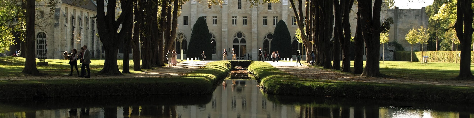 This building is indexed in the Base Mérimée, a database of architectural heritage maintained by the French Ministry of Culture, under the reference PA00079987 .