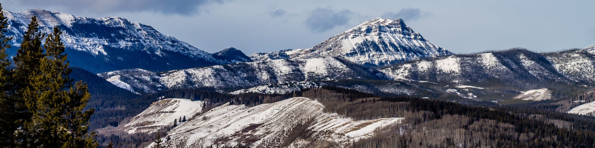 Winter gets it's first dusting of snow, Waiprous Village, Alberta, Canada
