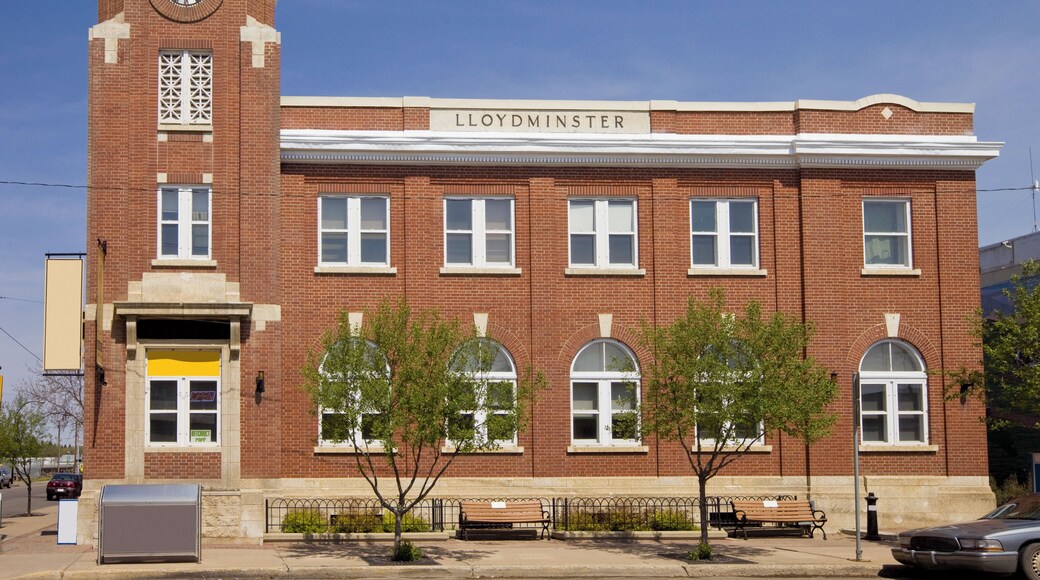 Architecture in Lloydminster. The provincial border between Alberta and Saskatchewan runs north to south through the middle of the city.