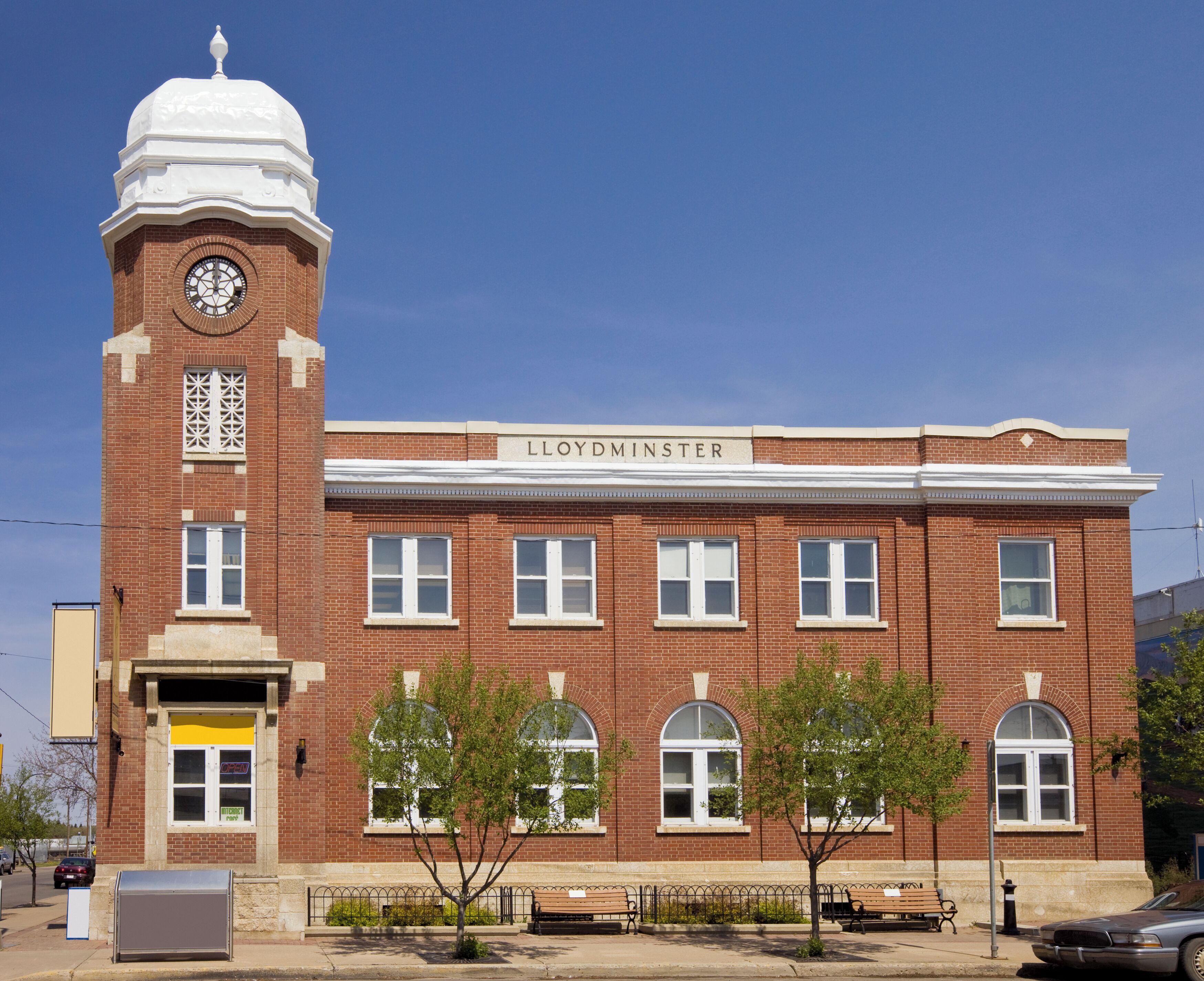 Architecture in Lloydminster. The provincial border between Alberta and Saskatchewan runs north to south through the middle of the city.