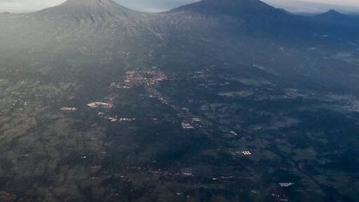 Arriving into the city of Jogyakarta around sunrise witnessing over 10 volcanoes in the area!
Source: Wikipedia
Yogyakarta (/ˌjɒɡjəˈkɑrtə/ or /ˌjoʊɡjəˈkɑrtə/; also Jogja, Jogjakarta) a city and the capital of Yogyakarta Special Region in Java, Indonesia. It is renowned as a center of education (Kota Pelajar), classical Javanese fine art and culture such as batik, ballet, drama, music, poetry, and puppet shows. Yogyakarta was the Indonesian capital during the Indonesian National Revolution from 1945 to 1949. One of the districts in Yogyakarta, Kotagede, was the capital of the Mataram Sultanate between 1575 and 1640. The city is named after the Indian city of Ayodhya from the Ramayana epic. Yogya means "suitable, fit, proper", and karta, "prosperous, flourishing" (i.e., "a city that is fit to prosper").
The Dutch name of the city is Djokjakarta.
#goldenhour