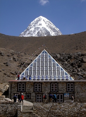 This is the Pyramid International Laboratory/Observatory high altitude scientific research centre at 16,568 ft in the Everest region, Solukumbhu, Nepal. I think it was initially an Italian venture but now is a multinational research lab into the environment and human physiology at altitude. Situated just a kilometre or so beyond Lobuche village it is perfectly located in the foreground of Pumori peak which means "daughter's peak" and was named by George Mallory the British mountaineer who wanted originally to name it Clare Peak after his daughter. #nepal #pumori #lobuche #pyramid