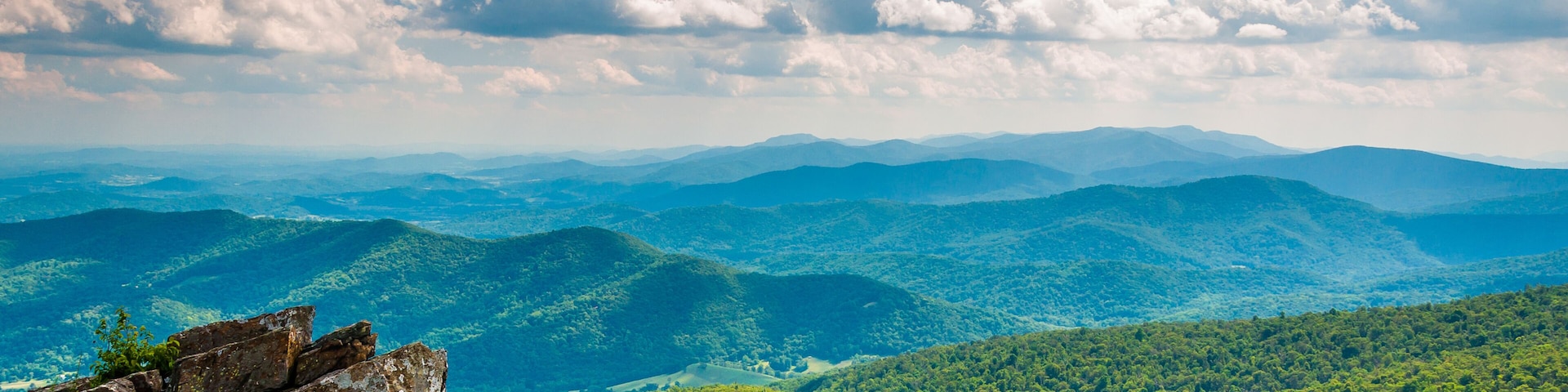 Cliffs and view of the Blue Ridge Mountains from North Marshall,