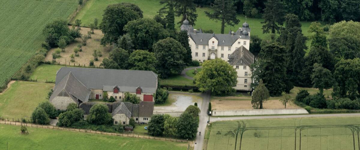 The making of this document was supported by the Community-Budget of Wikimedia Germany. To see other files made with the support of Wikimedia Germany, please see the category Supported by Wikimedia Deutschland.