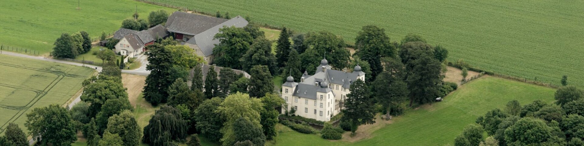 The making of this document was supported by the Community-Budget of Wikimedia Germany. To see other files made with the support of Wikimedia Germany, please see the category Supported by Wikimedia Deutschland.