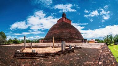 Sacred City of Anuradhapura, Jetvanarama Dagoba, aka Jetvanaramaya Stupa, Cultural Triangle, Sri Lanka, Asia