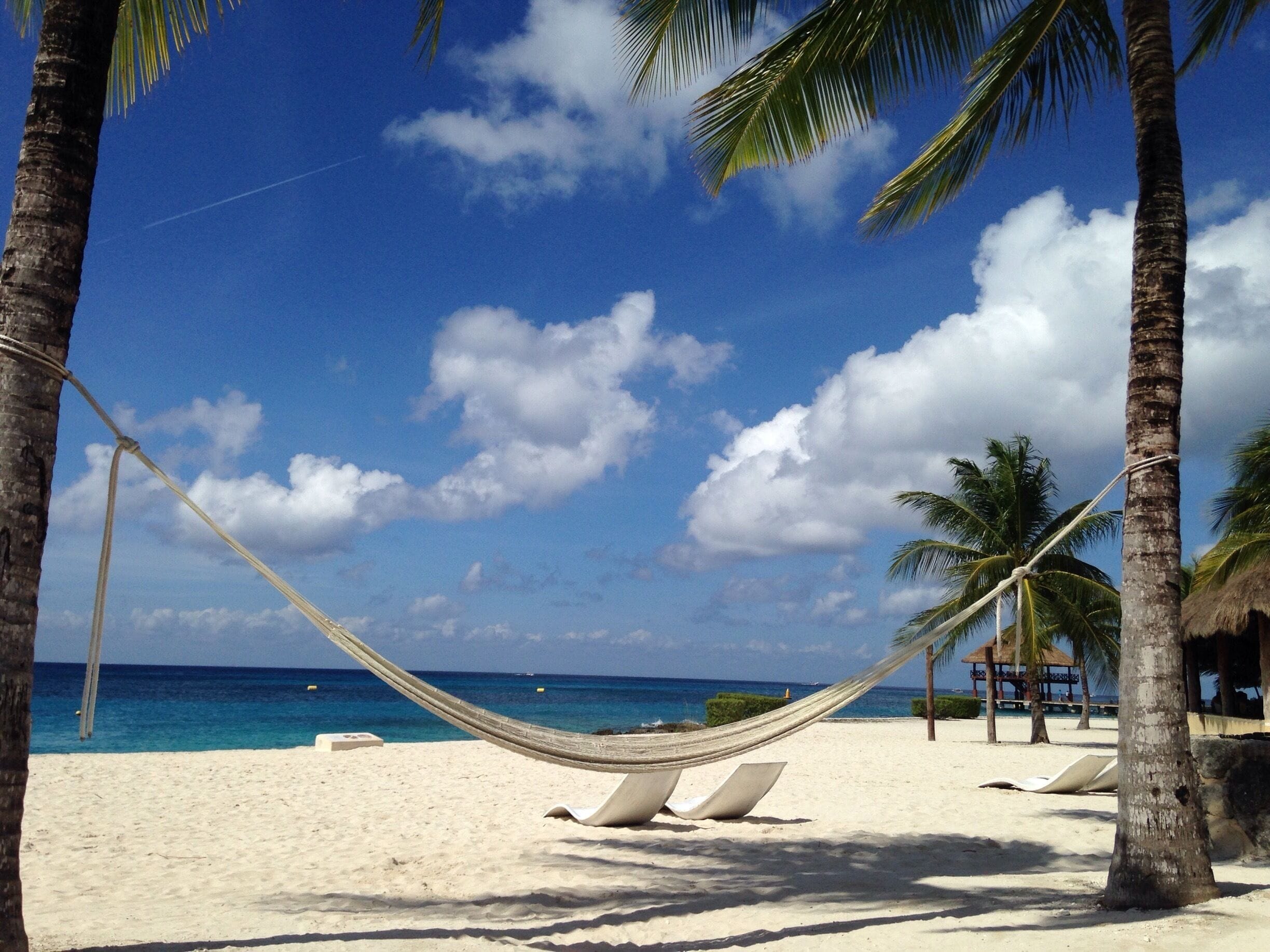 Gorgeous scenery. Beautiful water. Definitely worth a trip to.