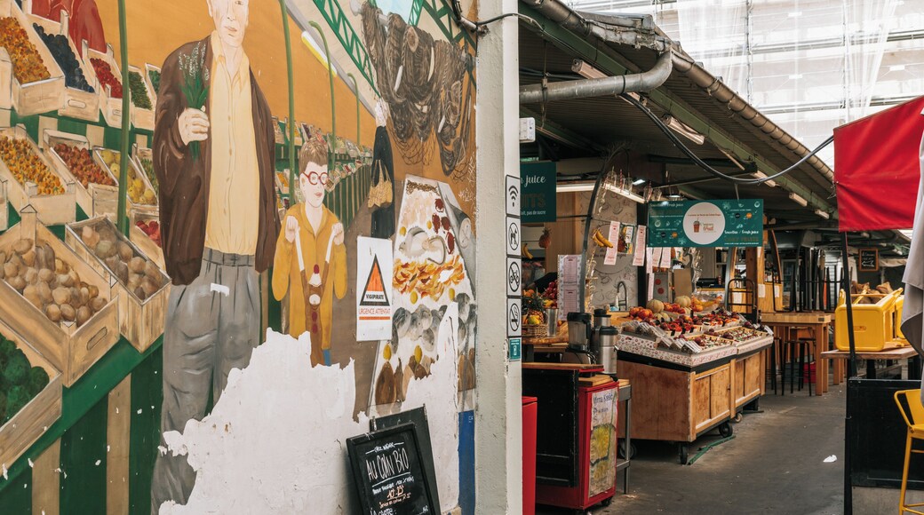 Market of the Red Children