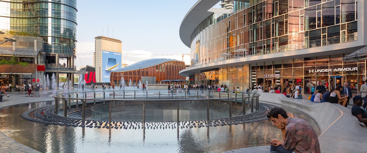 Piazza Gae Aulenti