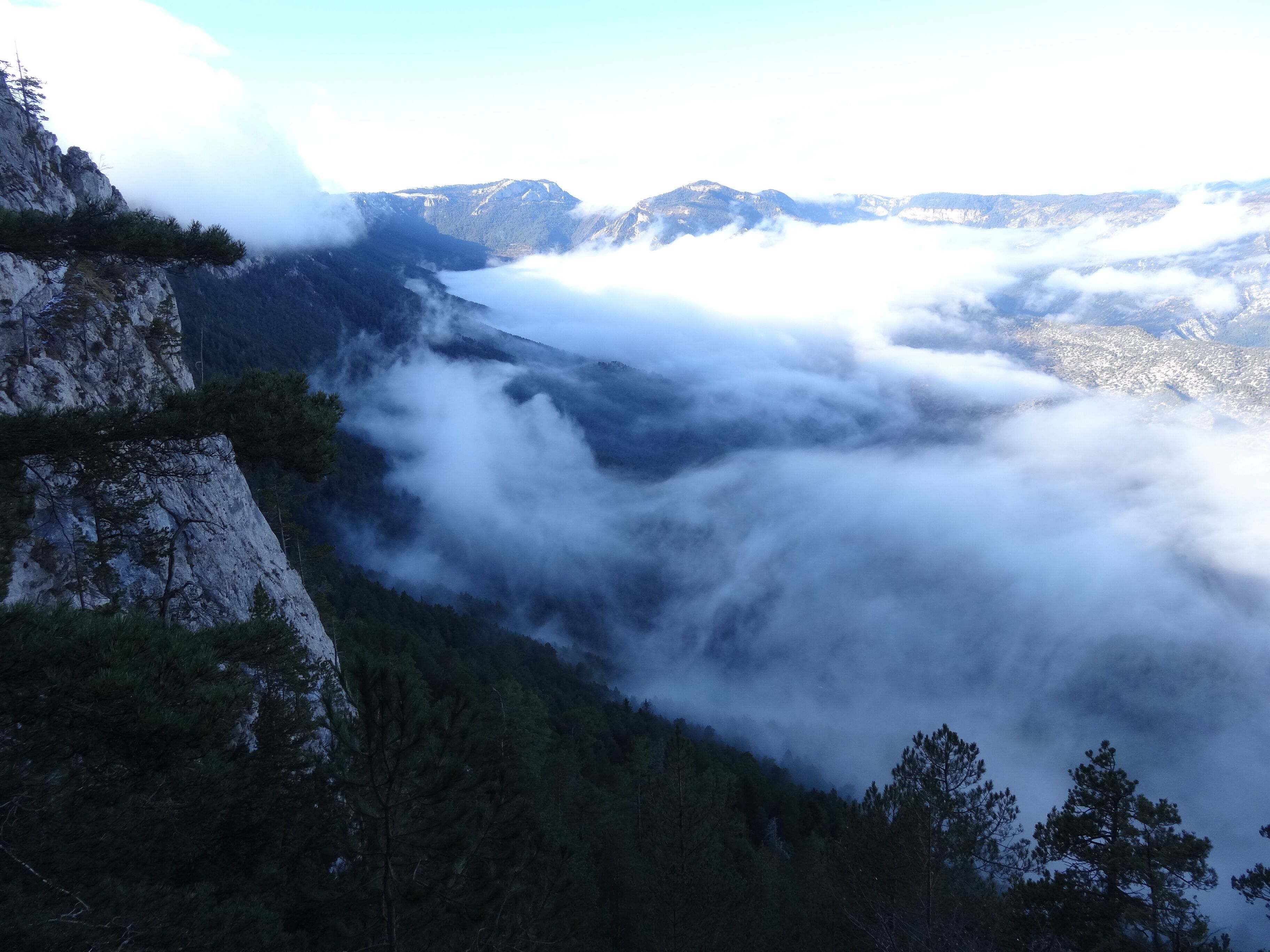 Cap de Boumort i Vall de Cabó des de la Canal Llovera (gener 2013)