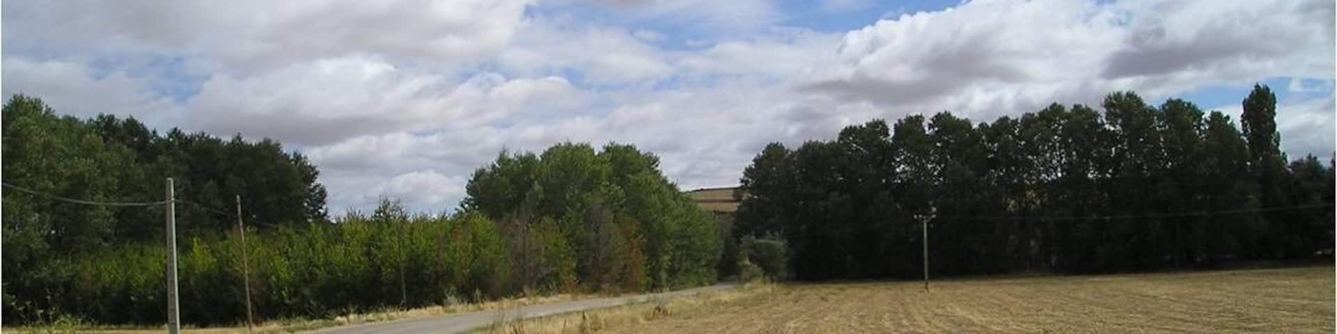 Paso Inferior Enlace (dirección Jambrina). Enlace de Corrales. Arroyo Valparaíso.