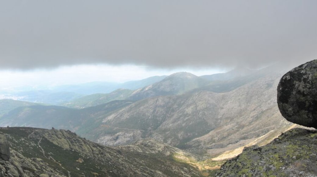 Vistas desde el puerto del Peón (sierre de Gredos) - Ávila - Spain