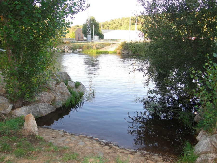 Merendero Pison - playa fluvial - Sueros de Cepeda