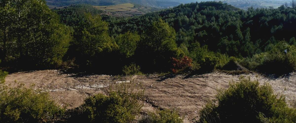 Capella de Sant Gabriel de Veciana: bon mirador de la vall de l'Anoia This is a photo of a building indexed in the Catalan heritage register as Bé Cultural d'Interès Local (BCIL) under the reference IPA-6118.