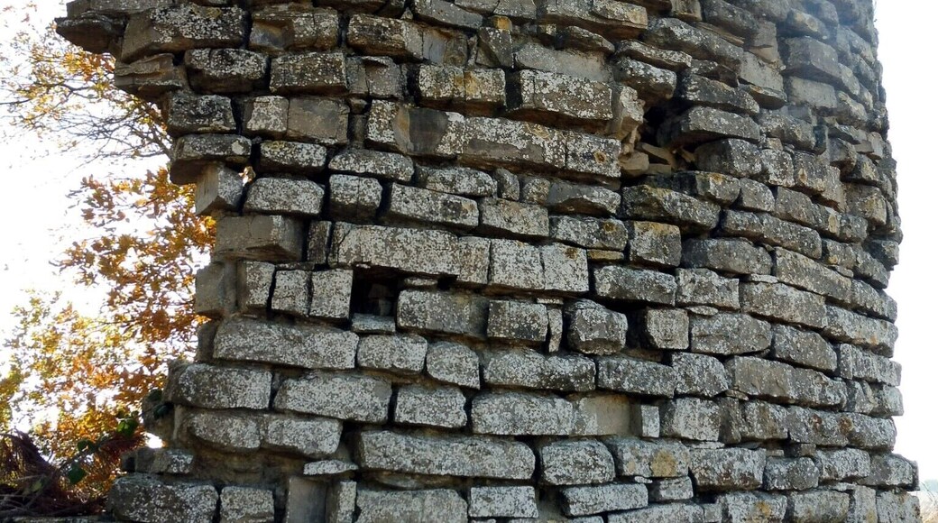 Torre de Talavera o Molí de Vent This is a photo of a building indexed in the Catalan heritage register as Bé Cultural d'Interès Local (BCIL) under the reference IPA-33116.