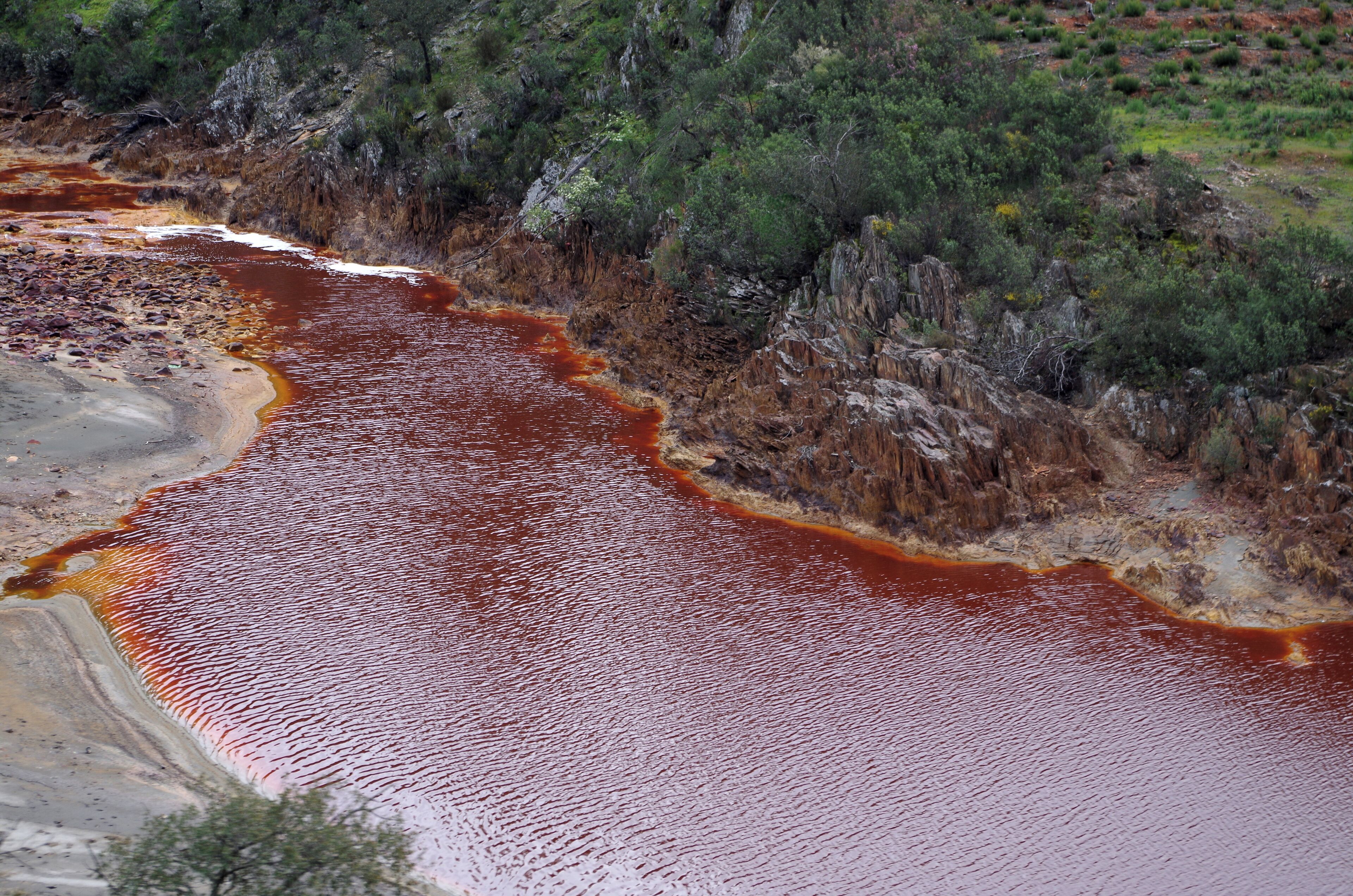 River Tinto in El Campillo. (Huelva, Spain)