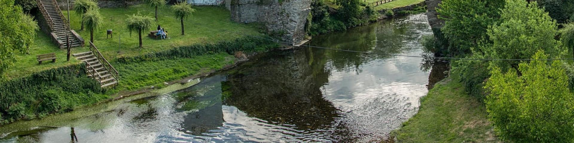 Puente medieval de Navia de Suarna, Galicia