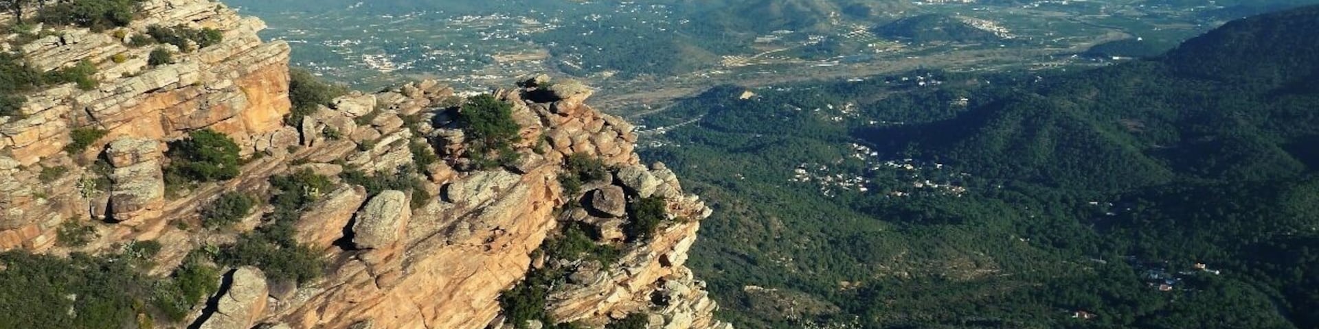 Visiting the Serra Calderona close to Valencia, I found the rocky mountain El Garbi. Is a peaceful place to rest and enjoy some views. This place is as well a good spot for hikers