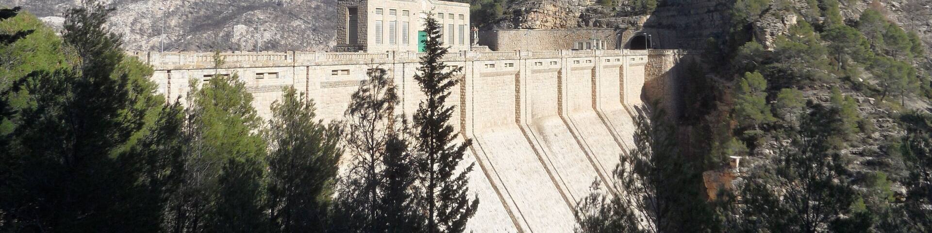 Presa del embalse de Benagéber.