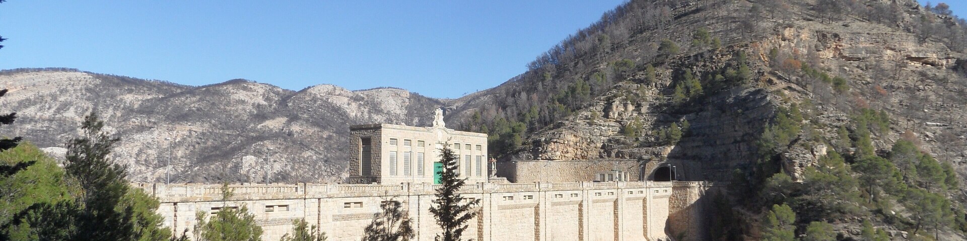 Presa del embalse de Benagéber.