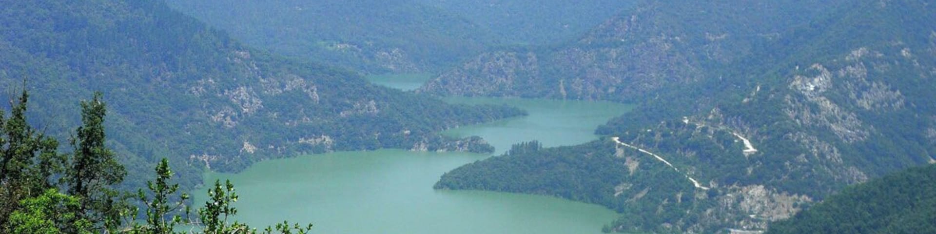 L'embassament de Susqueda des del santuari del Coll