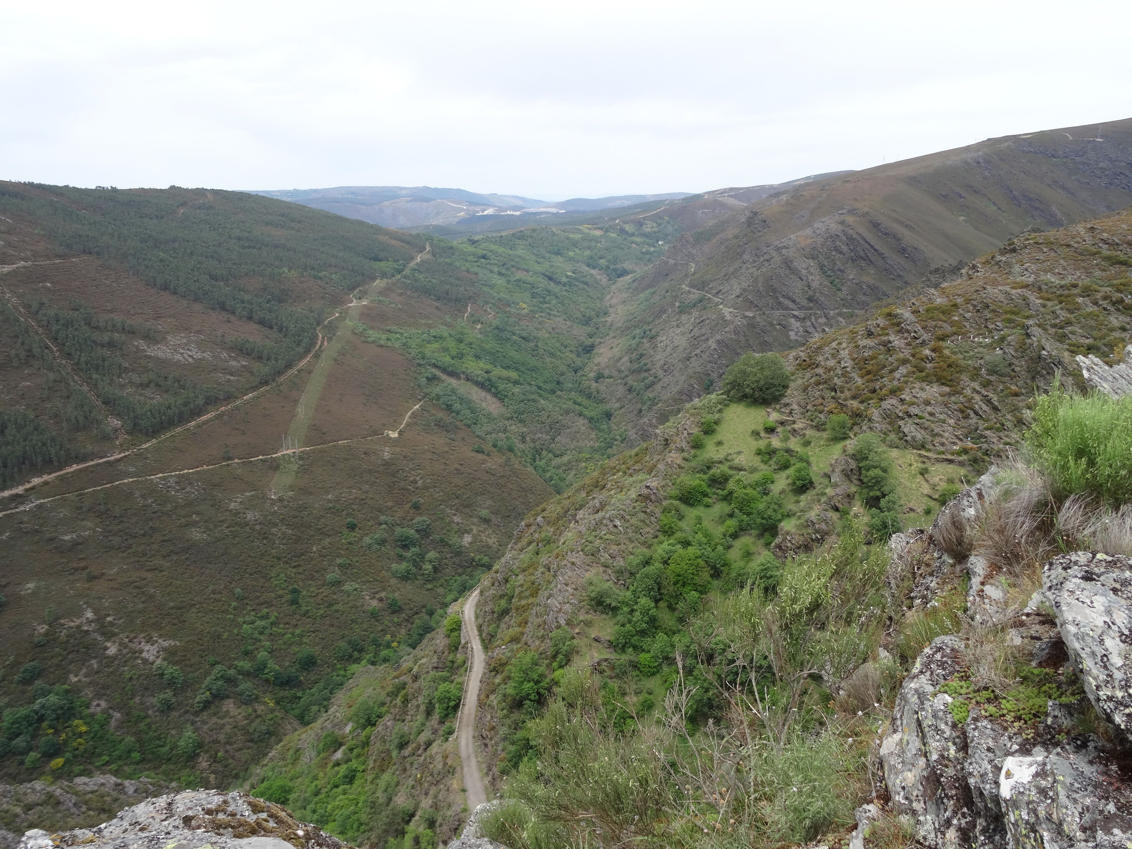 View from viewpoint of O Corno, parish of Toro, municipality of Laza. (Spain)