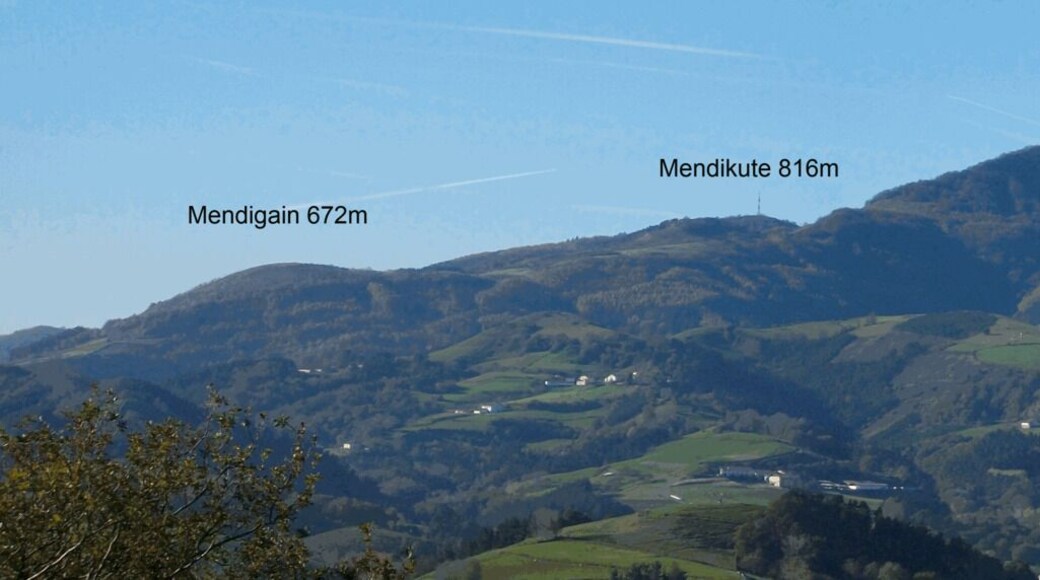 Panoramic view of Hernio from Txurro