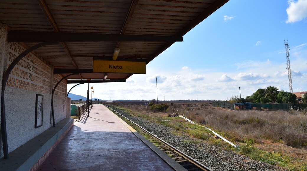 Estación de Nietos, en la región de Murcia, en la línea Cartagena-Los Nietos.
